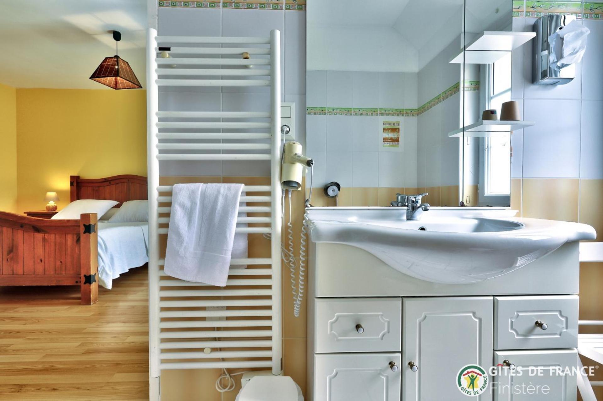 Bed and Breakfast La Cle Des Champs Des Abers Saint-Pabu  Екстер'єр фото